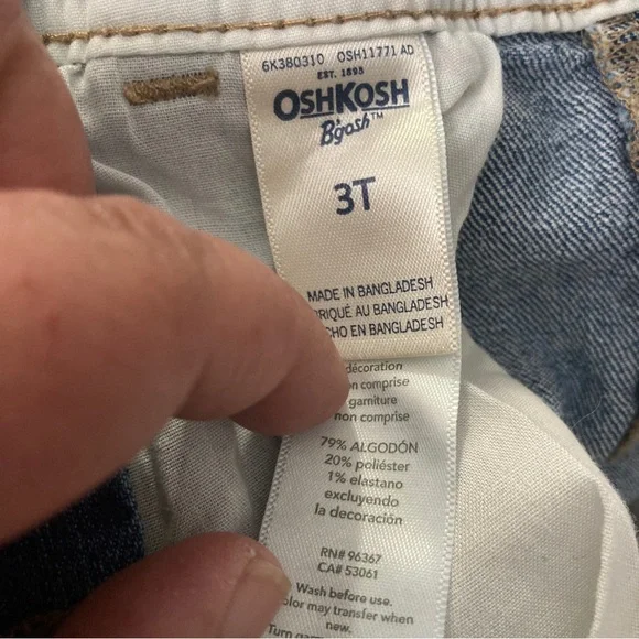 Oshkosh B’Gosh Vestbak Toddler Size 3T Blue Denim Overall Shorts Adj Strip - Picture 12 of 15